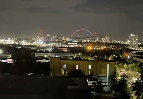 Others Double Room with Skyline view near Tube