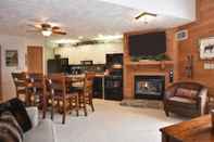 Others Seven Springs 2 Bedrooms Premium Condo, Ski In/ski Out 2 Condo by Redawning