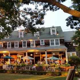 Primary image1The Rams Head Inn,长岛铁路博物馆飯店