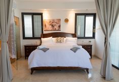 Others 2 Grace Holon Villa & Pool