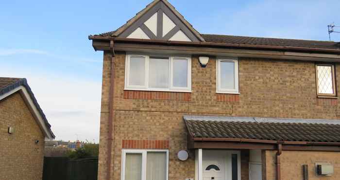 Others Remarkable and Perfect 3 Bed House in Nottingham