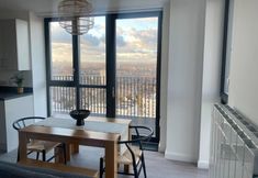 Others 2 Beautiful 2 Bed Penthouse With Balcony Views Ldn