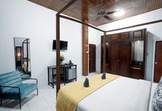 Others 7 The Birdcage Boutique