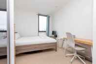อื่นๆ Spacious 2 Bedroom Flat With City Views in Bermondsey