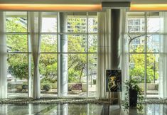 Others 2 High end 2 BR w panoramic City view