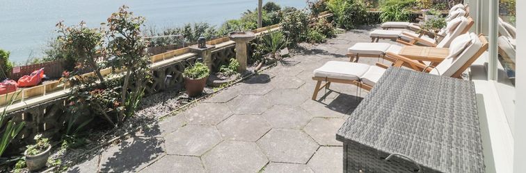 อื่นๆ Raven Cottage