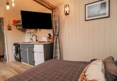 Others 2 Hillcrest Shepherds Hut