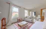 Others 5 Spacious and Serene 1 Bedroom Flat in Ravenscourt Park