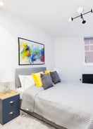 Primary image Luxurious Apartments in LONDON, SK