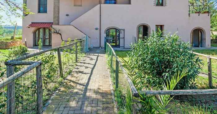 Others Tranquil Apartment in Riparbella With Garden