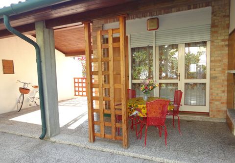 Lain-lain Seaside Villa Surrounded by a Garden