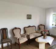 Others 6 Stellar Apartment in Detmold With Garden