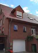 Imej utama Stellar Apartment in Detmold With Garden