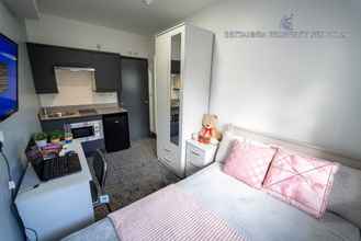 Others 4 Lovely Homely Studio Available