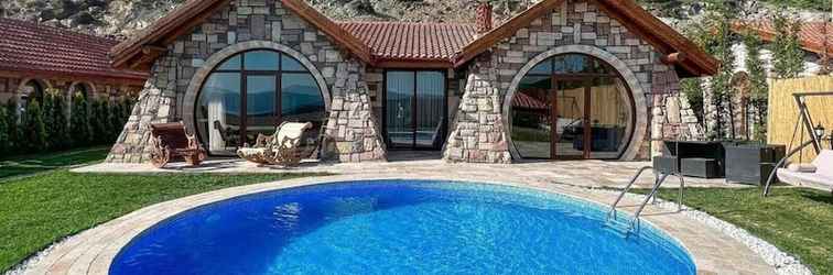 Others Amazing Stone House With Private Pool in Iznik