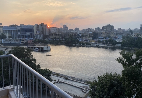 Lainnya Nile View 2-bed Apartment in Zamalek Cairo