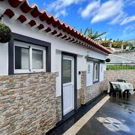 Primary image 1 Modern Minimalist Studio With Essential Comfort, Khách sạn Quinta Palmeira