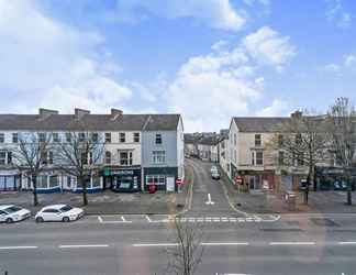 Others 2 Simple & Sleek 1BD Flat Nice Views of Swansea Bay