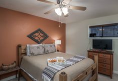 Lain-lain 2 Hilltop Hide-away