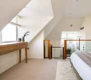 Others 4 The London Hampstead Retreat - 5bdr House w/ Swimming Pool, Garden, Parking