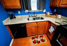 기타 7 Amazin Lrg 3 Bed house w/ King bed