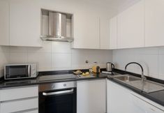 Others 6 City Break by the Beach - Lido View Place