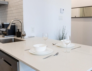 Lain-lain 2 M11 Upscale Spacious 1BR w Kingbed AC in Heart of Plateau Mile-end