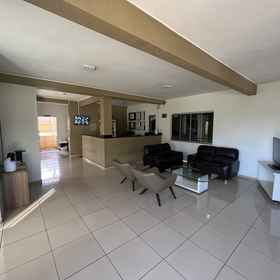 フロント 1 HOTEL CANAÃ, Goiás Hotels