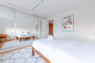 อื่นๆ 4 Serene 1 Bedroom Flat Near Canary Wharf