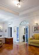 Bilik Stylish Apartment in the Center of Naples