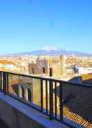 Room Terrazza sul Castello Ursino by Wonderful Italy