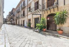 Others 7 Olivella Apartment al Teatro Massimo by Wonderful Italy