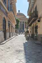 Others 4 Olivella Apartment in Palermo