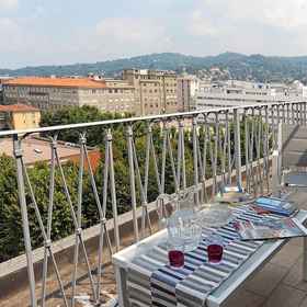 Room 1 Appartamento con Vista in Zona Lingotto, Province of Turin Hotels