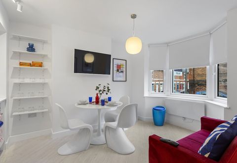 Others OnPoint -3 Bed House - Parking