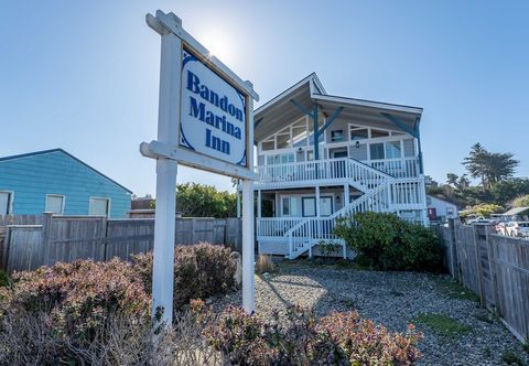 其他 Bandon Marina Inn