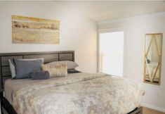 기타 4 Ravishing Downtown Home