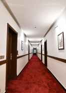 Lobi Royal Regency Hotel