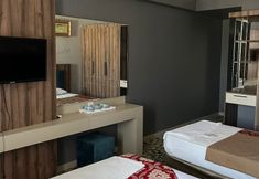 Others 4 Metros Hotel