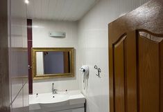 Lain-lain 5 Metros Hotel