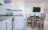 Others 5 Skylark - 2 Bedroom Apartment - Tenby