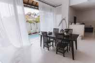 Others Villa Manis Kecil