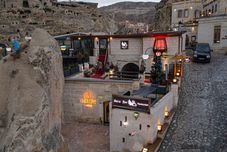 Khác Bala Cave House