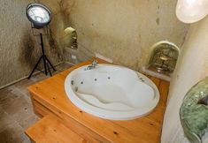 Khác 4 Bala Cave House