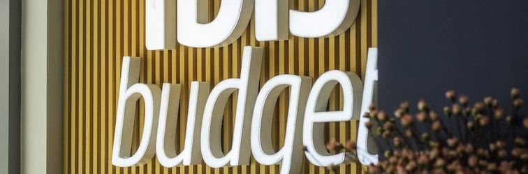 Others ibis budget Singapore Gold