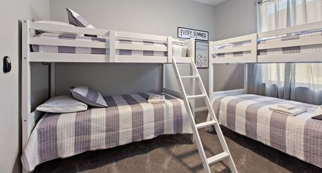 Khác 2 Gold Rest @ Calabay Parc Tower Lake By Shine 412 4 Bedroom Villa