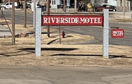 อื่นๆ 5 RIVERSIDE MOTEL