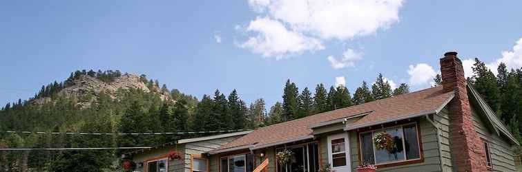 Others Rocky Mountain Retreat 2 Three Bedroom Cabin With Beautiful Views and Personal Hot Tub. 3 Cabin