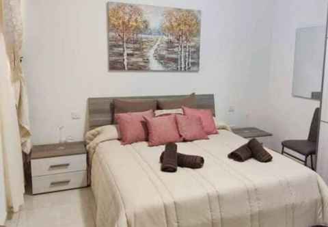 อื่นๆ Beautiful 2 Bed Apartment in Għajnsielem