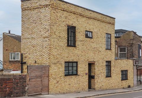 Lain-lain The Old Fish Bar